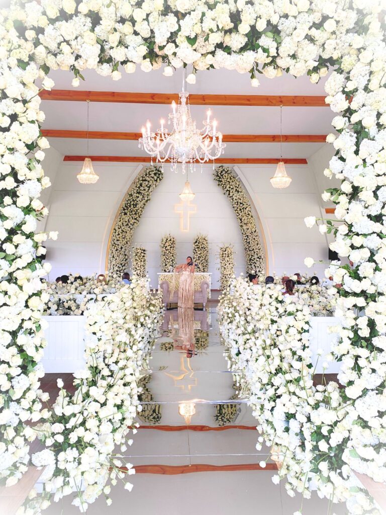 Nati Ortiz en boda de lujo al atardecer en Miami